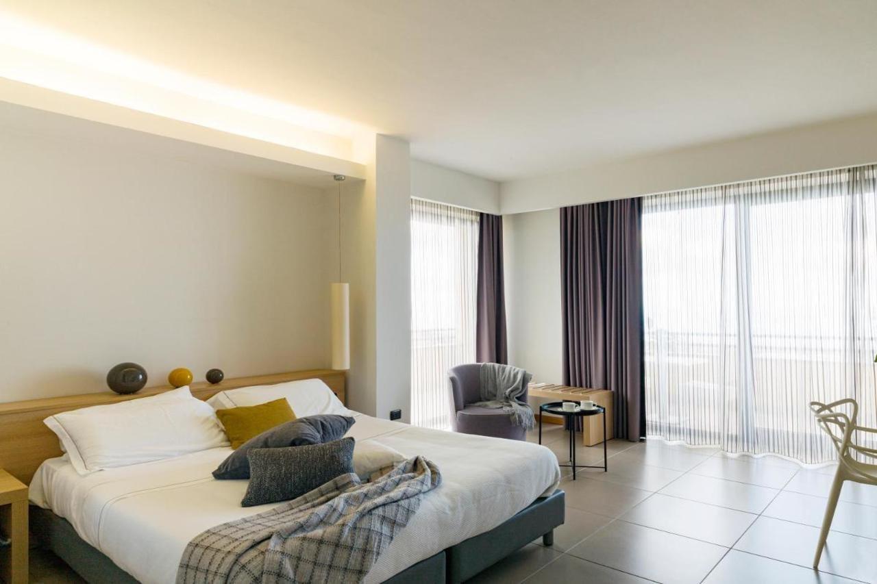 Esperia Palace Hotel & Resort Spa Zafferana Etnea Buitenkant foto